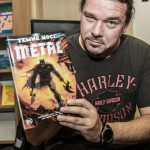 Arakain křtí komiksovou trilogii Metal: Temné noci a přebírá Zlatou desku, Honza Toužimský