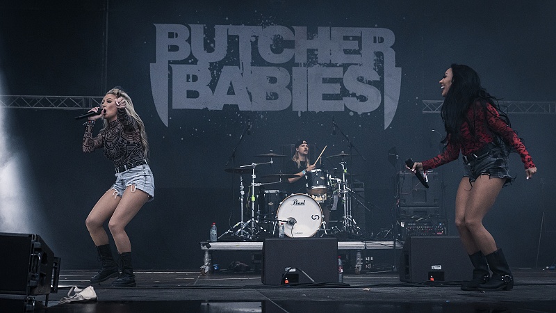 Butcher Babies/foto: Magda Šotolová