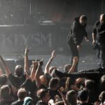Kataklysm, crowdsurfing fans/foto: Honza Švanda